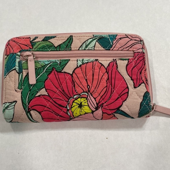 Vera Bradley tropical Paradise floral wallet - Picture 3 of 8